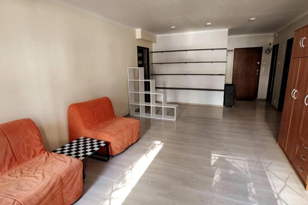 Two Room Apartment In A Prestigious Location วอร์ซอ ภายนอก รูปภาพ